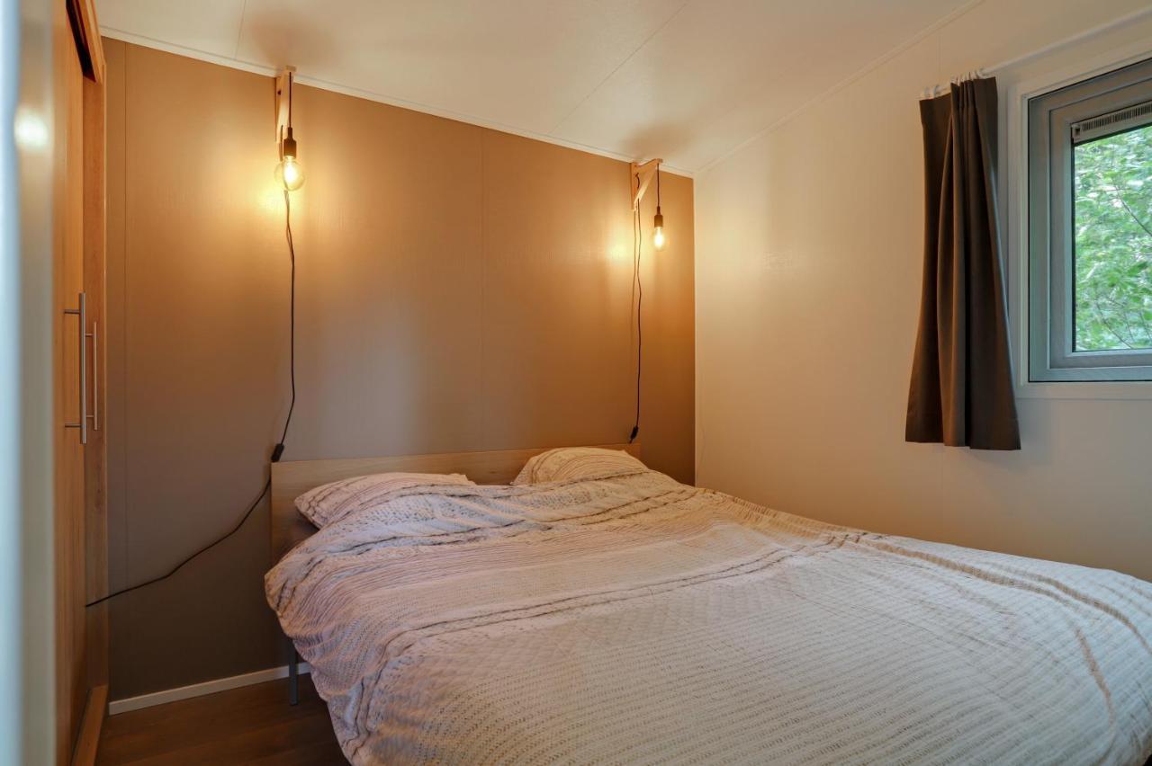 Landelijk Chalet 87 Oosterwolde  Zewnętrze zdjęcie