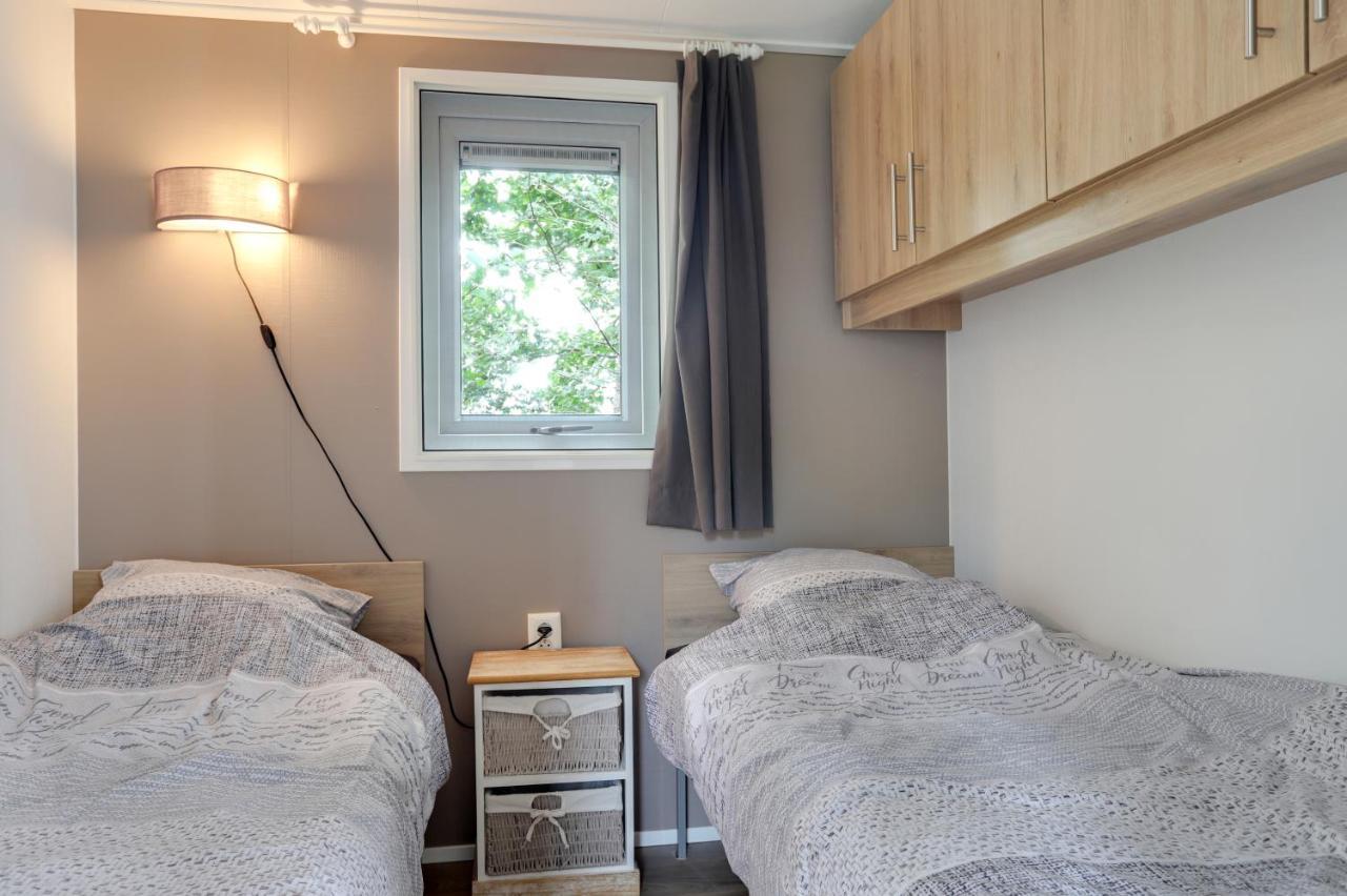 Landelijk Chalet 87 Oosterwolde  Zewnętrze zdjęcie