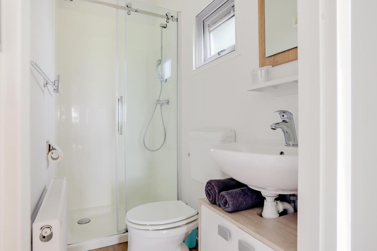 Landelijk Chalet 87 Oosterwolde  Zewnętrze zdjęcie